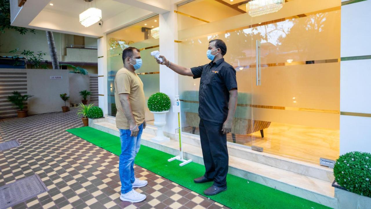 Hotel Pacific Residency - Andheri Mumbai Bagian luar foto