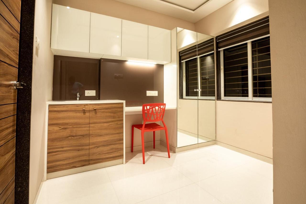 Hotel Pacific Residency - Andheri Mumbai Bagian luar foto